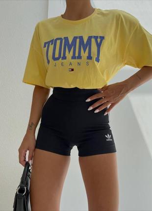 Стильная футболка