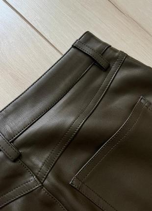 Стильные брюки из эко кожи, бренд mango9 фото