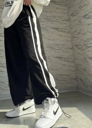 Спортивні штани з лампасами жіночі (42-44, 44-46, 48-50 р.)3 фото