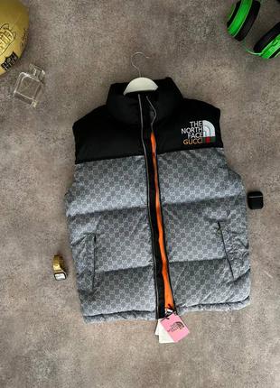 Мужская жилетка tnf gucci теплая. жилетка гуччи тнф. безрукавка the north face бежевый, xl