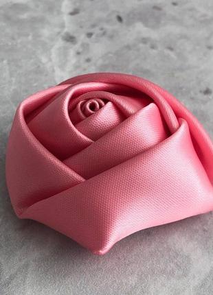 Декоративная атласная роза 4 см - розовый1 фото