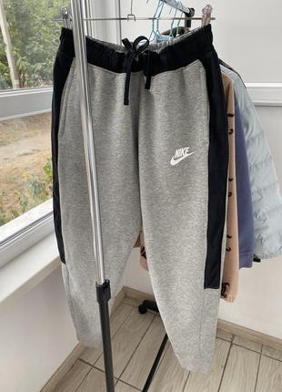 Спортивные штаны nike