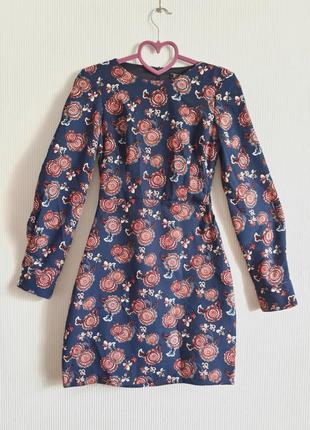 Силуетна коротка сукня з довгим рукавом zara trafaluc розмір xs- s /