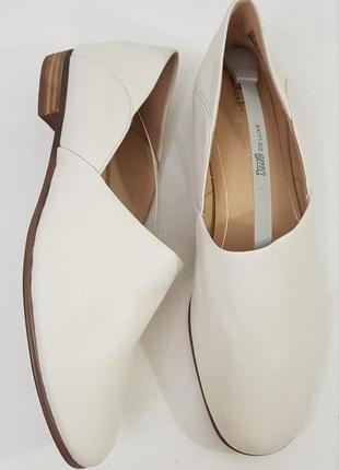 Ультрамодные кожаные туфли clarks5 фото
