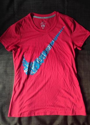 Женская футболка nike dri-fit