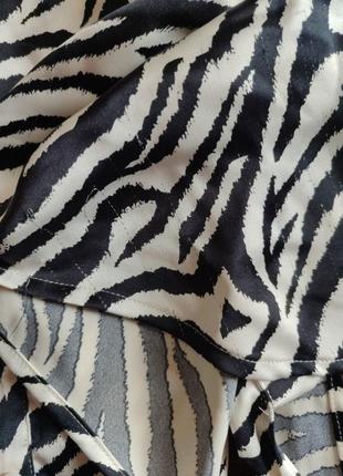 Блузка с принтом зебры.9 фото