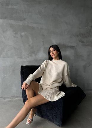 Женский вязаный костюм свитер и юбка