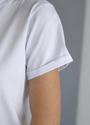 Базовая белая женская футболка2 фото