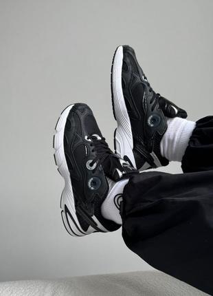 Стильные женские кроссовки adidas astir black/white4 фото