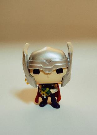 Фігурка героя marvel funko pop! marvel holiday - thor (святковий тор)