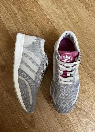 Кросівки adidas los angeles розмір 36 2/3