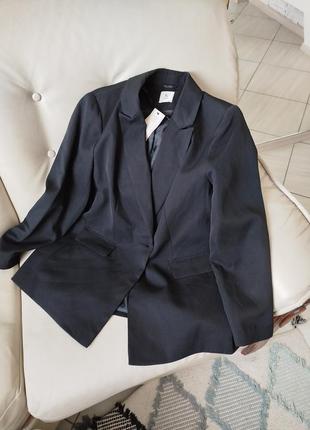 Стильный черный базовый пиджак блейзер2 фото