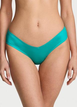Дерзкие трусики cheeky с высоким вырезом и ремешками сзади. very sexy. victoria’s...