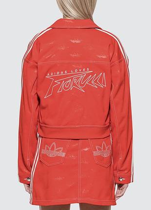 Красный костюм комплект куртка мини короткая юбка adidas fiorucci