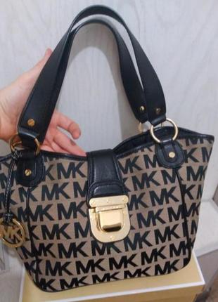 Michael kors сумка оригинальная лого1 фото