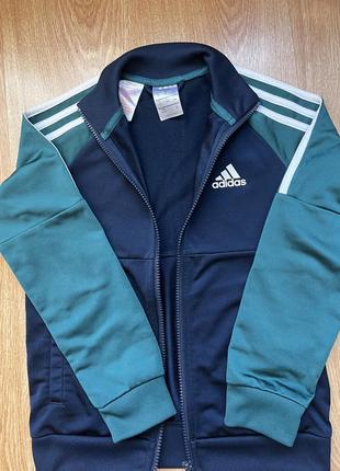 Спортивний костюм adidas