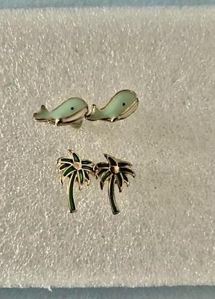 Серьги гвоздики с эмалью