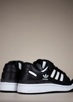 Adidas forum 84 low black and white1 фото