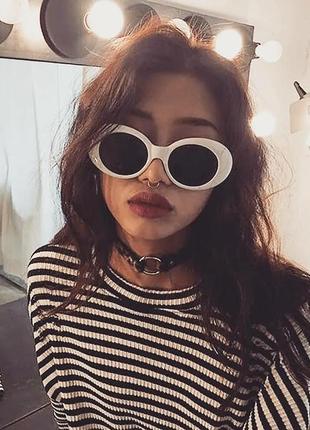 Очки хлопья курта кобейная футуриста, белые женские мужские унисекс с чехлом и салфеткой