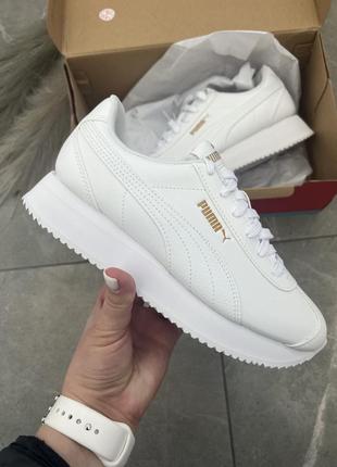 Белые кроссовки puma