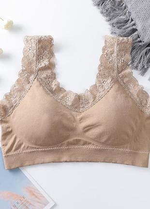 Женский топ с кружевом 232