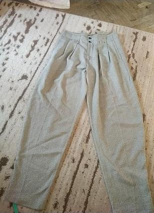 Суперски класснючие,качественные и стильные брючки. модель adriano. италия.