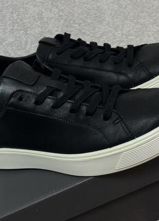 Кеди ecco