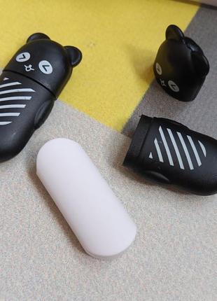 Ластик овальний з контейнером