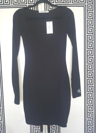 Стильне чорне плаття calvin Logo klein