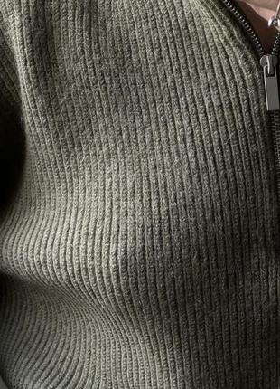 Качественный свитерик от h&amp;m в цвете хаки6 фото