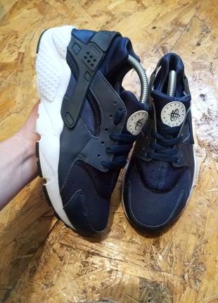 Кроссовки крассовки nike huarache by nike