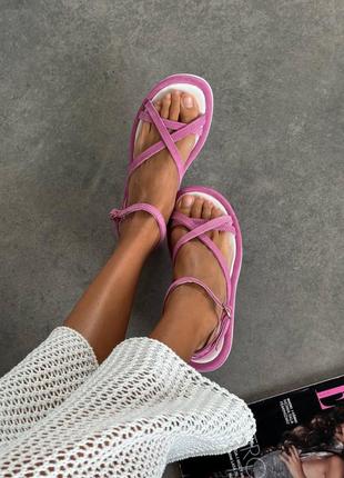 Босоніжки рожеві натуральні