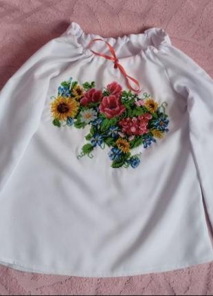 Рубашка вышитая