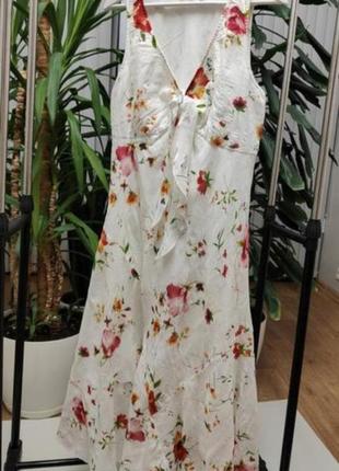 Білосніжне бавовняне плаття