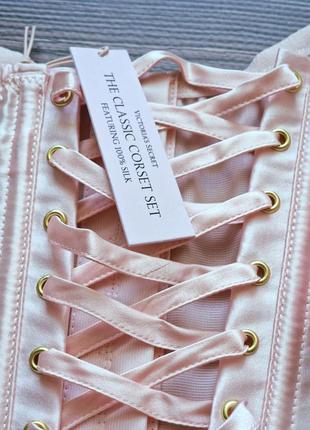Роскошный шелковый комплект - корсет и стринги victoria's secret оригинал6 фото