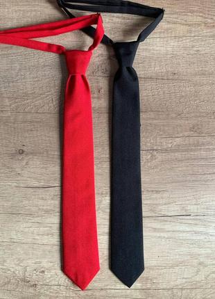 Краватка на застібці