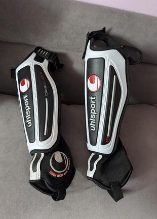 Щитки футбольні uhlsport  розмір l