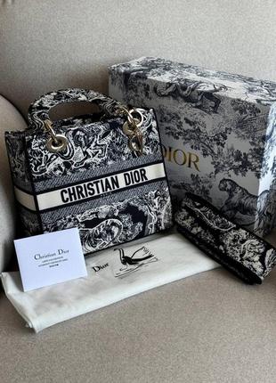 Жіноча сумка в стилі dior
