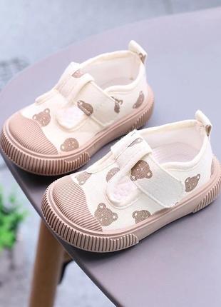 Дитячі кеди, капці у садочок, школу