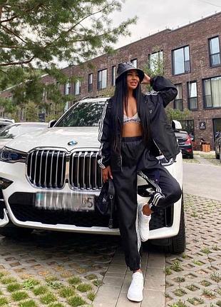Спортивний костюм новинка 🧷
колекція - осінь adidas