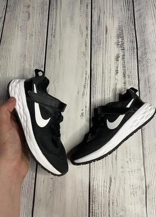 Кросівки nike revolution 6