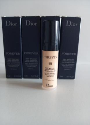 Dior forever стійкий матуючий тональний крем spf 20 мініатюра 5мл (флакон з дозатором).оригінал!