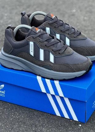 Мужские серые спортивные кроссовки adidas