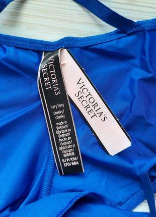 Синий комплект белья бюстгальтер пуш-ап трусики со стрипами victoria's secret 34a s кружевной 75а10 фото