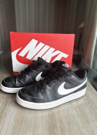 Nike 4