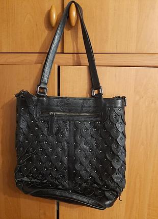 Кожаная женская сумка givenchy