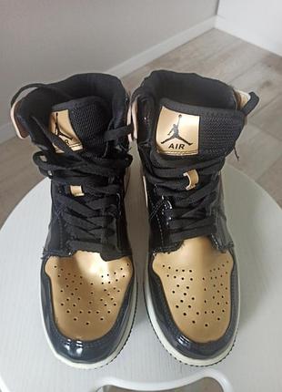 Кросівки jordan 1 retro high gold top 3