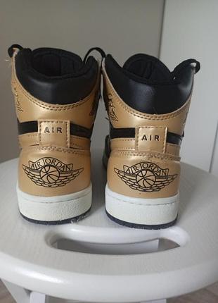 Кросівки jordan 1 retro high gold top 33 фото