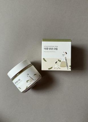 Поживний крем з екстрактом чорних соєвих бобів round lab soybean nourishing cream