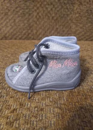 Взяття, кросівки для дівчаток. 19 розмір